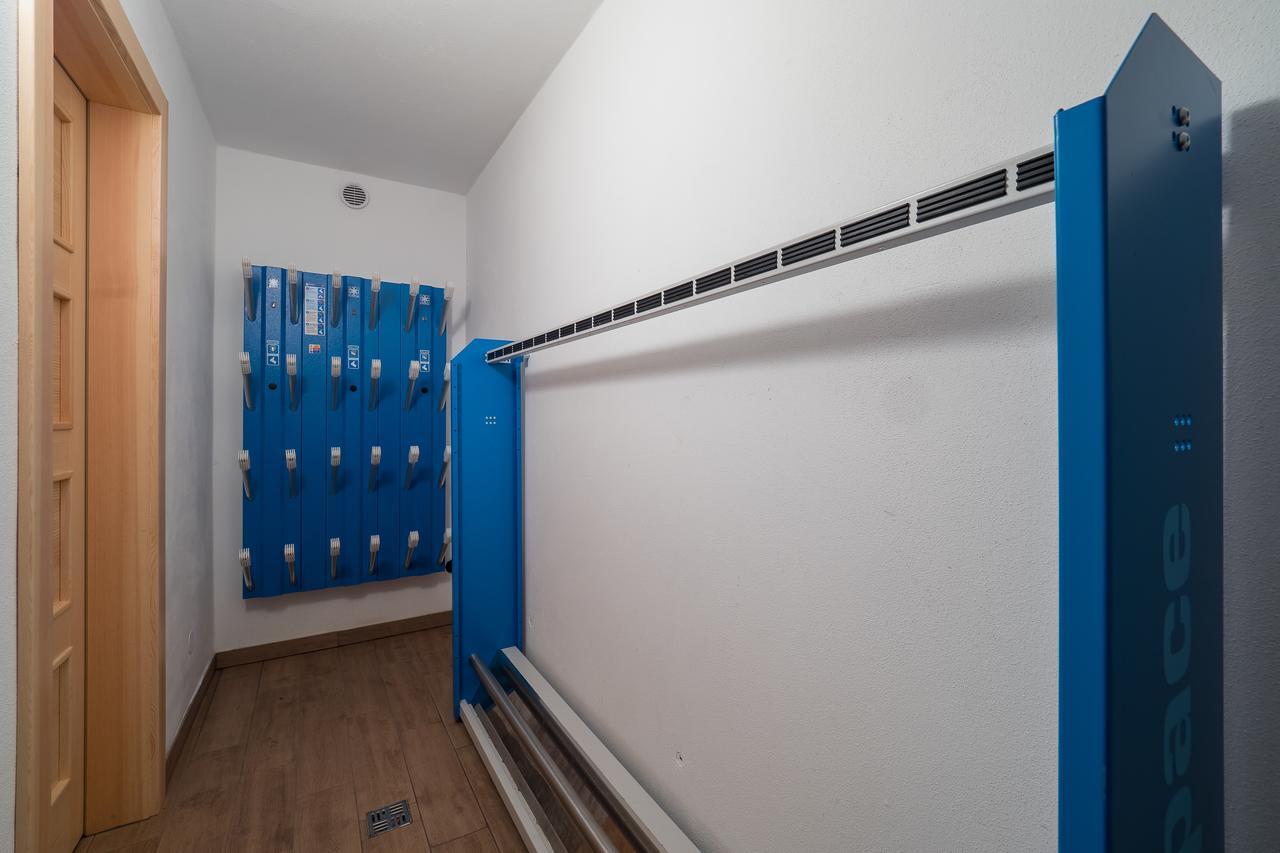 Apartment House Kongen Демановска Долина Екстериор снимка